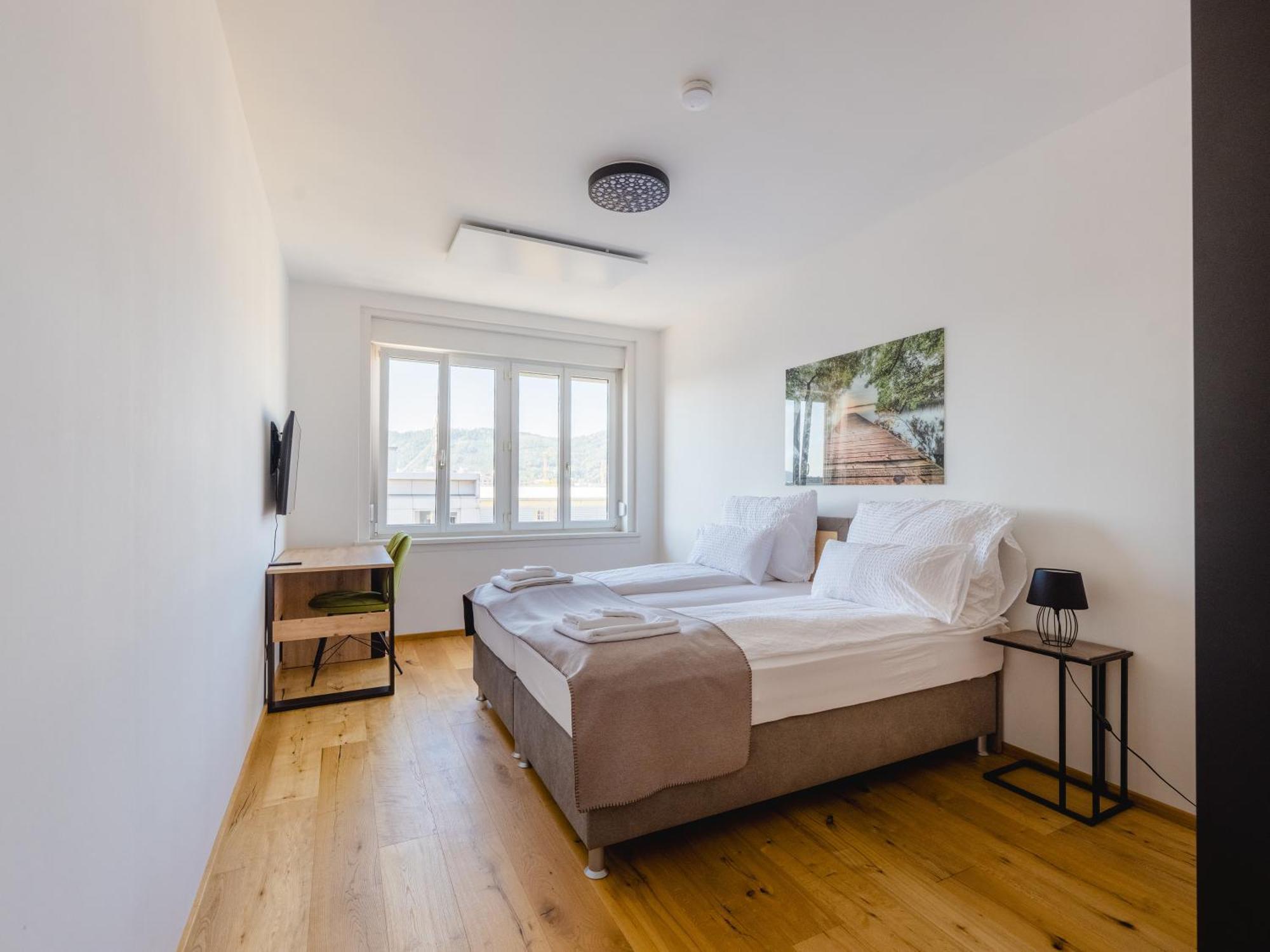 Tamliving Center Luxury 4 Rooms Smart Tv Kitchen Great View Štýrský Hradec Exteriér fotografie