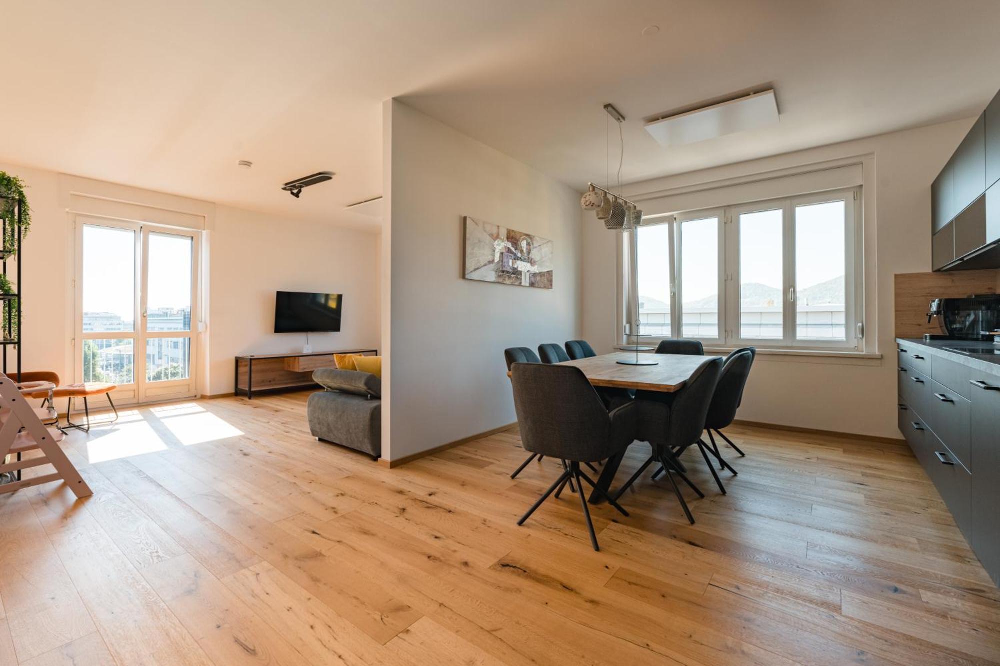 Tamliving Center Luxury 4 Rooms Smart Tv Kitchen Great View Štýrský Hradec Exteriér fotografie